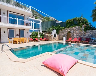 Kaş Bezirgan'da Deniz Manzaralı, 10 Kişilik, Özel Havuzlu Villa - 2