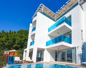 Kaş Kalkan'da Harika Deniz Manzaralı, Sonsuzluk Havuzlu, 3+1 Villa - 2