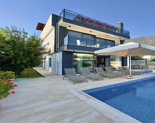 Kaş Kalkan'da Denize Yakın, Özel Havuzlu, 5+1 Villa - 1