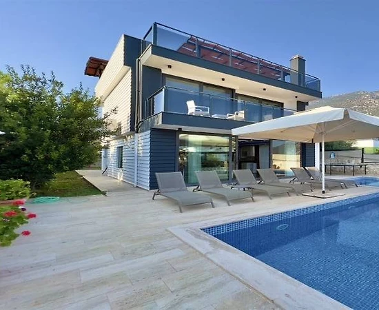 Kaş Kalkan'da Denize Yakın, Özel Havuzlu, 5+1 Villa - 1