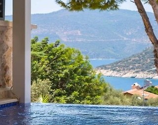 Kaş Kalkan'da Denize Yürüme Mesafesinde, Özel Havuzlu, Teraslı Villa - 2