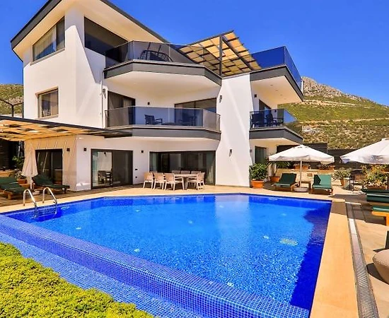 Kaş Bezirgan'da Enfes Deniz Manzaralı, Özel Havuzlu, 8 Kişilik Villa - 1