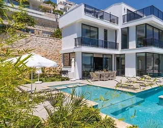 Kaş Kalkan'da Enfes Deniz Manzaralı, Sonsuzluk Havuzlu, Görkemli Villa - 2