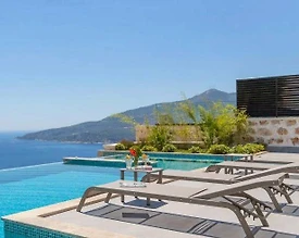 Kaş Kalkan'da Enfes Deniz Manzaralı, Sonsuzluk Havuzlu, Görkemli Villa - 3