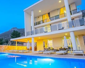 Kalkan'da Eşsiz Deniz Manzaralı, Özel Havuzlu, 5+1, Lüks Villa - 3