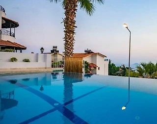 Kaş Kalkan'da Geniş Ailelere Uygun, Özel Havuzlu, Şık Villa - 2