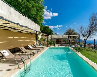 Kaş İslamlar'da Geniş Bahçeli, Özel Havuzlu, Konforlu Villa - 4