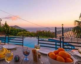 Kaş Kalkan'da Enfes Deniz Manzaralı, Özel Havuzlu, 10 Kişilik Villa - 3