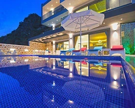 Kaş Bezirgan'da Muhteşem Deniz Manzaralı, Sonsuzluk Havuzlu, 3+1 Villa - 2