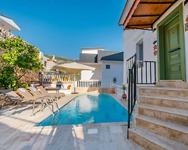 Kaş Kalkan'da Merkezi Konumda, Özel Havuzlu, Dubleks Daire - 2