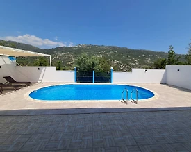 Kaş İslamlar'da Huzurlu Doğa İçerisinde, Korunaklı, Jakuzili Villa - 2