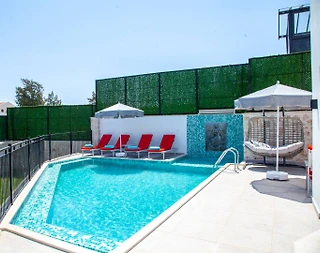 Kalkan'da Merkezi Konumda, Isıtmalı Havuzlu, Merkezi Villa - 1