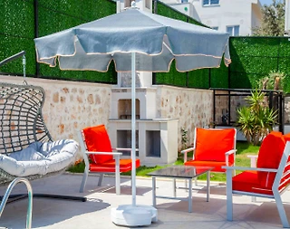 Kalkan'da Merkezi Konumda, Isıtmalı Havuzlu, Merkezi Villa - 2