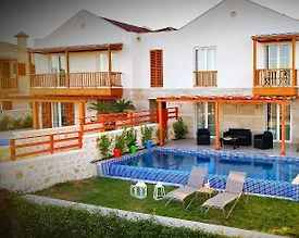 Kaş Kalkan'da Minimal Tasarımlı, Özel Havuzlu, Kiralık Villa - 3