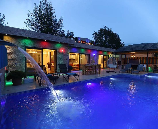 Kaş İslamlar'da Çekirdek Ailelere Uygun, Özel Havuzlu, 2+1 Villa - 1