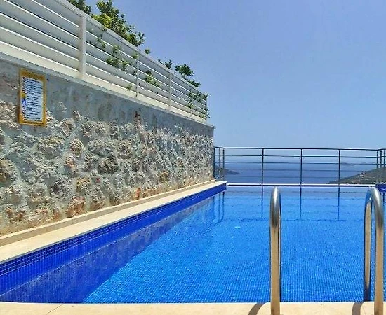 Kaş Kalkan'da Muhteşem Deniz Manzaralı, Özel Havuzlu, 5+1 Villa - 1
