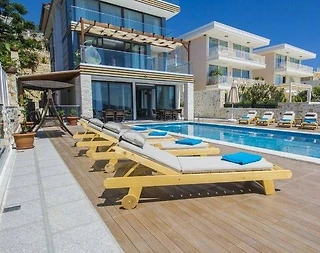 Kalkan'da Eşsiz Deniz Manzaralı, Özel Havuzlu, Konforlu Villa - 1