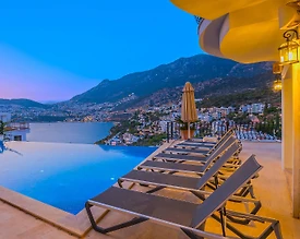 Kalkan'da Muhteşem Deniz Manzaralı, Sonsuzluk Havuzlu, Kiralık Villa - 3