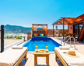 Kaş Yeşilköy'de Doğa Manzaralı, Özel Havuzlu, 2 Kişilik Bungalov - 5