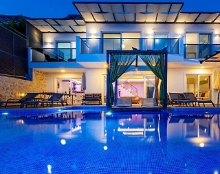 Kaş Kalkan'da Göz Alıcı Manzaralı, Sonsuzluk Havuzlu, 4+1 Villa - 1