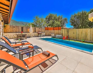 Kaş Bezirgan'da Modern Tasarımlı, Isıtmalı Havuzlu, 2+1 Villa - 3