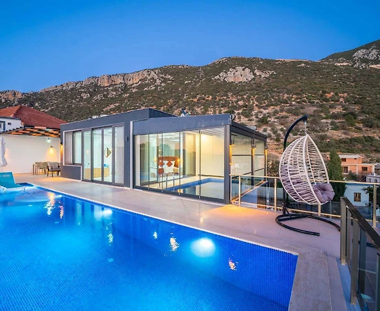 Kalkan Kördere'de Deniz Manzaralı, Kapalı Havuzlu, Jakuzili Kiralık Villa - 1