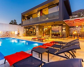 Kaş Yeşilköy'de Geniş Ailelere Uygun, Özel Havuzlu, Modern Villa - 3