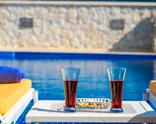 Kaş Bezirgan'da Geniş Ailelere Uygun, Kapalı Özel Havuzlu, Kiralık Villa - 4