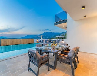 Kalkan Akbel'de Enfes Doğada, Açık ve Kapalı Havuzlu, Modern Villa - 4