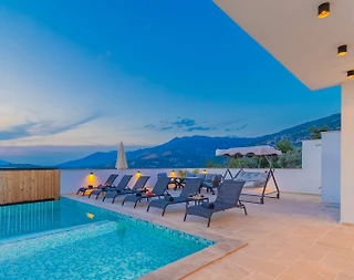 Kalkan Akbel'de Enfes Doğada, Açık ve Kapalı Havuzlu, Modern Villa - 3