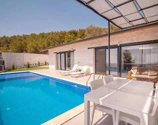 Kaş İslamlar'da Yemyeşil Doğada, Özel Havuzlu, Balayı Villası - 1