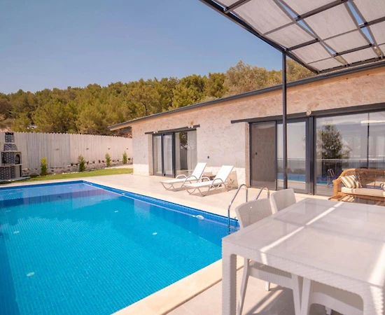 Kaş İslamlar'da Yemyeşil Doğada, Özel Havuzlu, Balayı Villası - 1