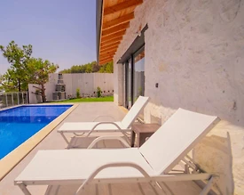 Kaş İslamlar'da Yemyeşil Doğada, Özel Havuzlu, Balayı Villası - 3