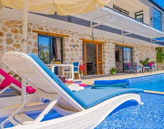 Kaş Üzümlü'de Doğa İçerisinde, Isıtmalı Havuzlu, Balayı Villası - 5