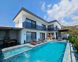 Kaş Çavdır'da Balayı Çiftlerine Uygun, Isıtmalı Havuzlu, Şık Villa - 1