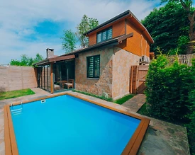 Kartepe de Merkezi Konumda Özel Havuzlu Şık Villa - 2