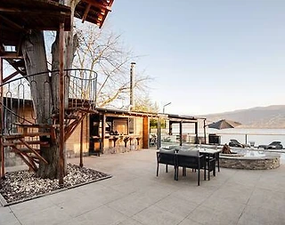 Kartepe Eşme'de Göle Sıfır, Isıtmalı Havuzlu, Jakuzili Lüks Villa - 3