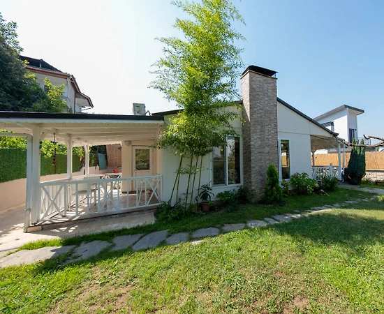 Kartepe Maşukiye'de Bahçeli, Özel Havuzlu, Konforlu Müstakil Villa - 1