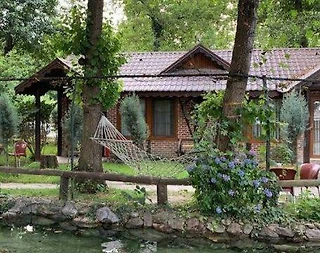 Kartepe Maşukiye'de Muhteşem Doğada, Konforlu, Kiralık Taş Ev - 1