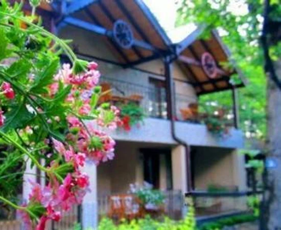 Kartepe Maşukiye'de Nezih Konumda, Kahvaltı Dahil Oda - 1