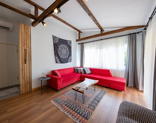 Kartepe Maşukiye'de Sakin Konumda, Yeşillikler İçerisinde, Yazlık Ev - 2