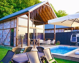 Kartepe Maşukiye'de Tesis İçerisinde, Isıtmalı Havuzlu, Ferah Bungalov - 2