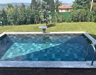 Kartepe Maşukiye'de Yemyeşil Doğada, Isıtmalı Havuzlu, Otantik Villa - 4