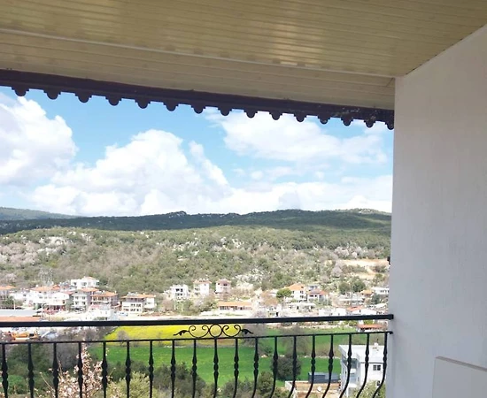 Kaş Ağullu'da Elverişli Konuma Sahip, Konforlu, 2+1, Kiralık Daire - 1