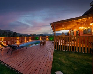 Kaş Ahatlı'da Huzurlu Doğada, Özel Havuzlu, Geniş Bahçeli Tiny House - 4