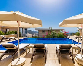 Kaş Akbel'de Geniş Ailelere Uygun, Özel Havuzlu, Konforlu Villa - 2
