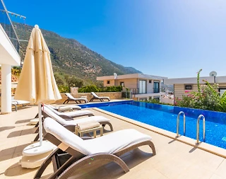 Kaş Akbel'de Geniş Ailelere Uygun, Özel Havuzlu, Konforlu Villa - 4
