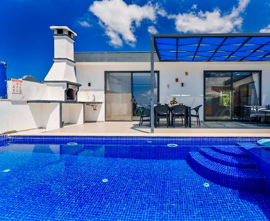 Kaş Akbel'de Huzur Dolu Doğada, Özel Havuzlu, Kiralık Villa - 1