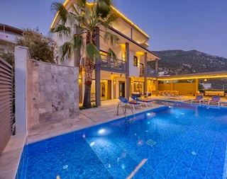 Kaş Akbel'de Merkeze Yakın, Özel Havuzlu, 8 Kişilik Villa - 2
