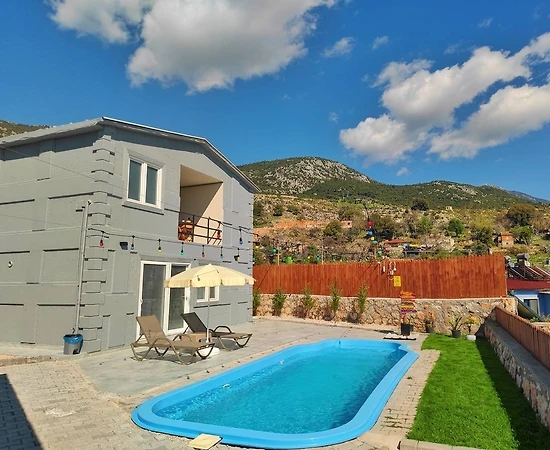 Kaş Aklar'da Doğa İle İç İçe, Özel Havuzlu, Kiralık Villa - 1